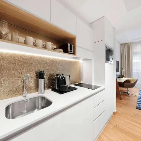 Hanza Tower Deluxe 21 Apartments With Terrace Spa & Pool *